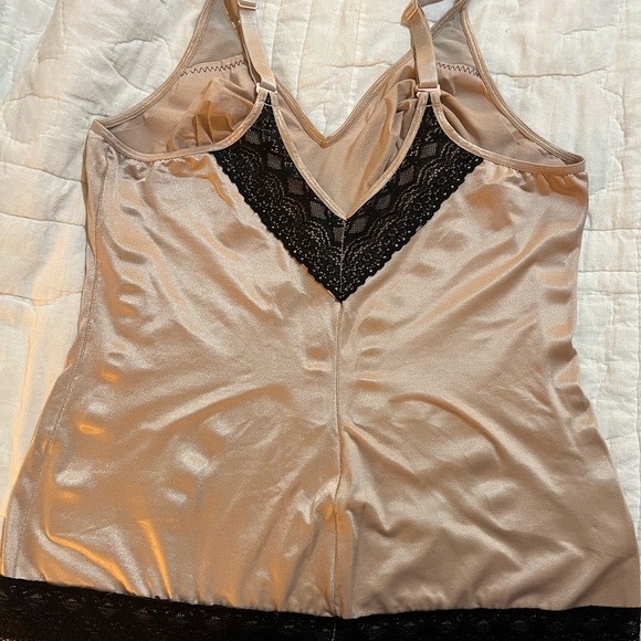 Ruby Ribbon Pinup Cami - Picture 4 of 4